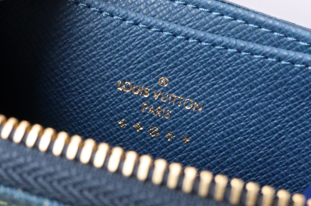 LV ZIPPY COIN 11CM BLUE DENIM