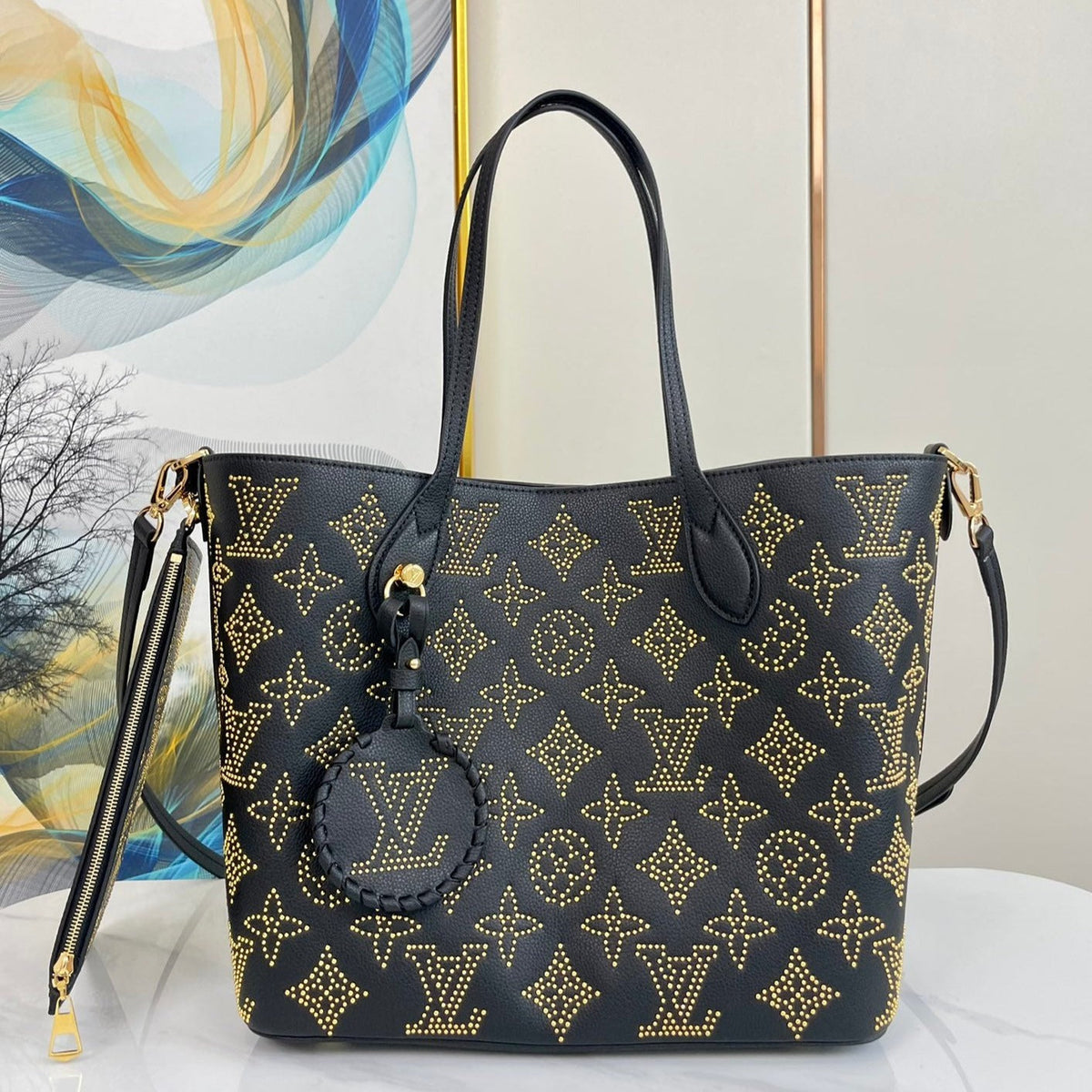 BLOSSOM MM 30 BLACK MAHINA CALFSKIN
