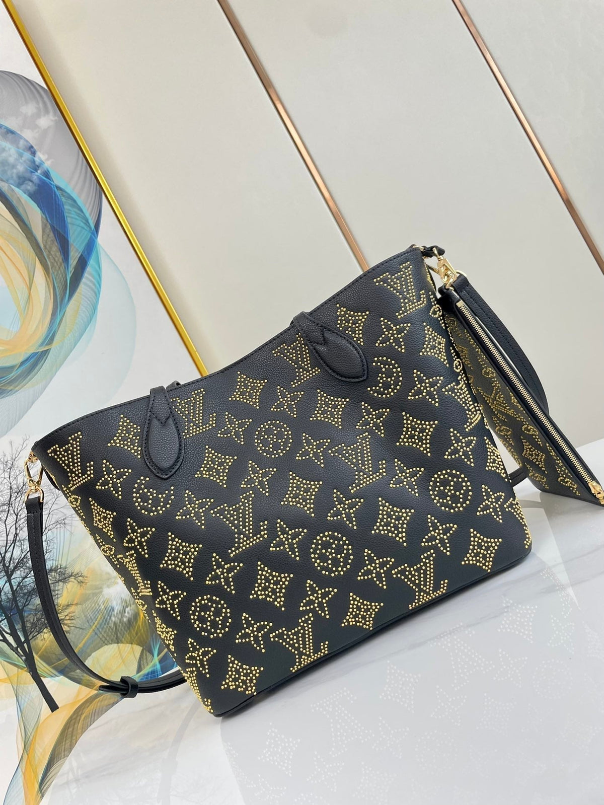 BLOSSOM MM 30 BLACK MAHINA CALFSKIN