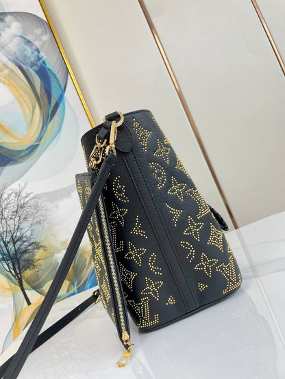 BLOSSOM MM 30 BLACK MAHINA CALFSKIN