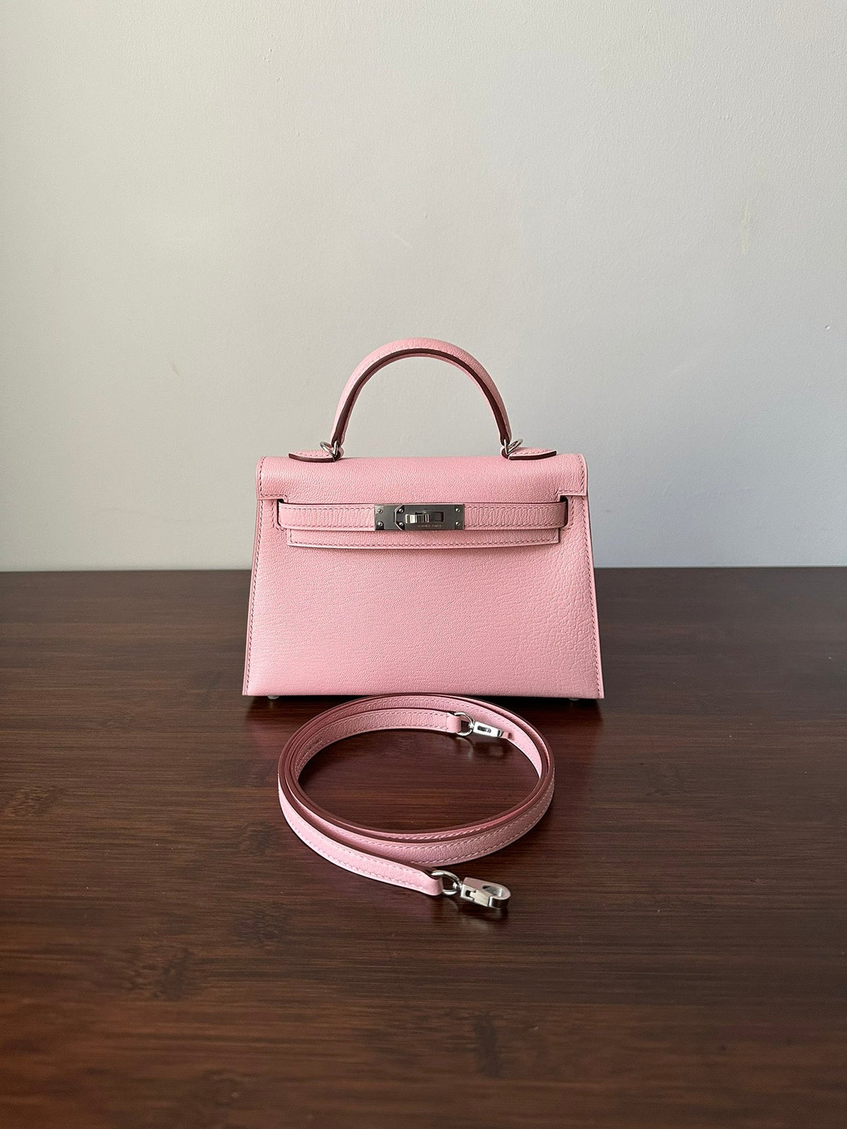 HN Mini Kelly 20 bag in Rose Sakura leather with silver hardware