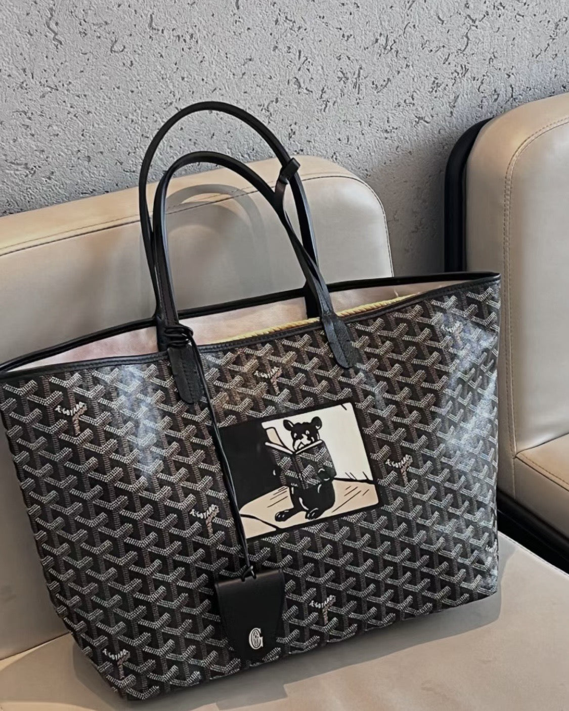 GOYARD Goyardine Artois MM Tote Bag