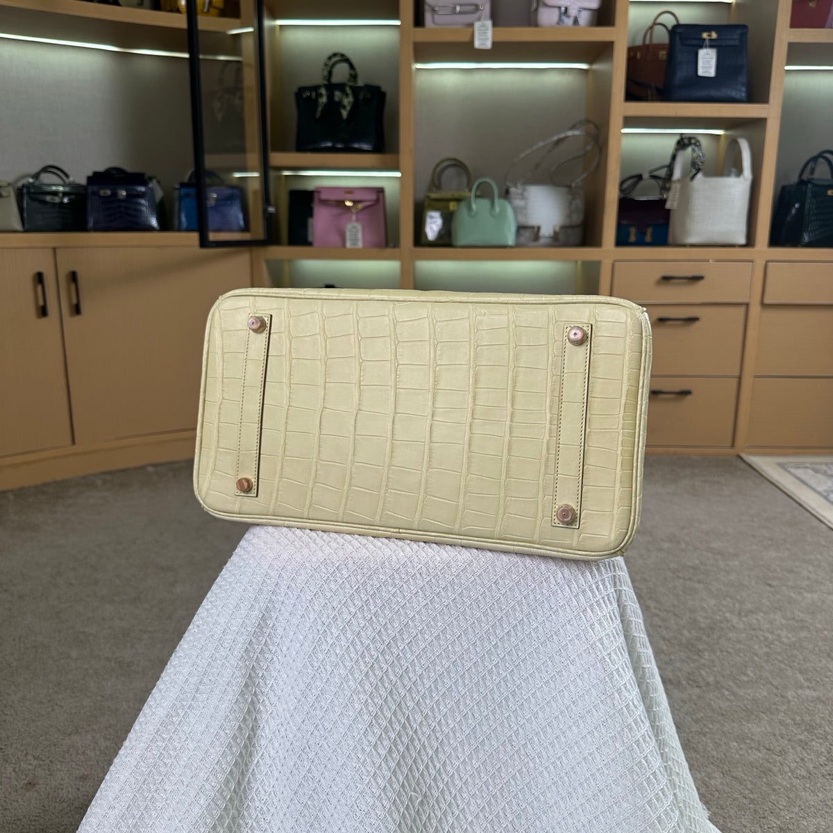 Hermes Birkin 35cm Crocodile Leather Gold Hardware