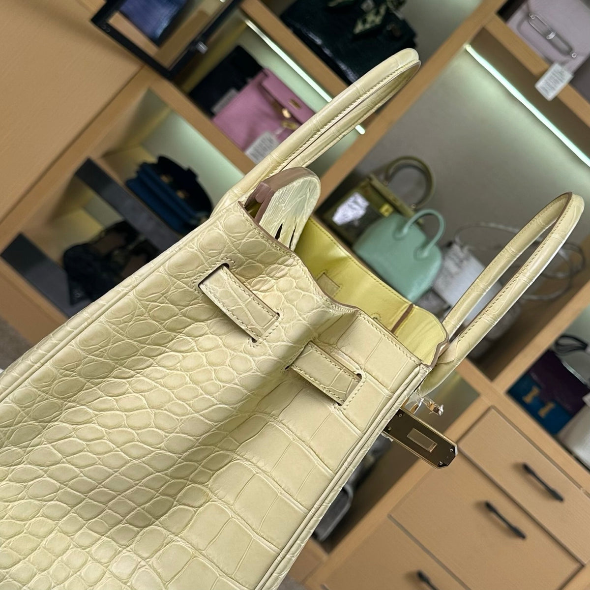 Hermes Birkin 35cm Crocodile Leather Gold Hardware