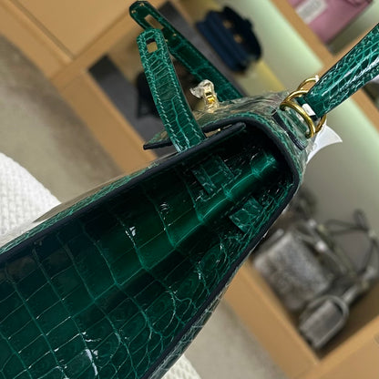 Hermes Kelly 25cm Emerald Green Gold Hardware