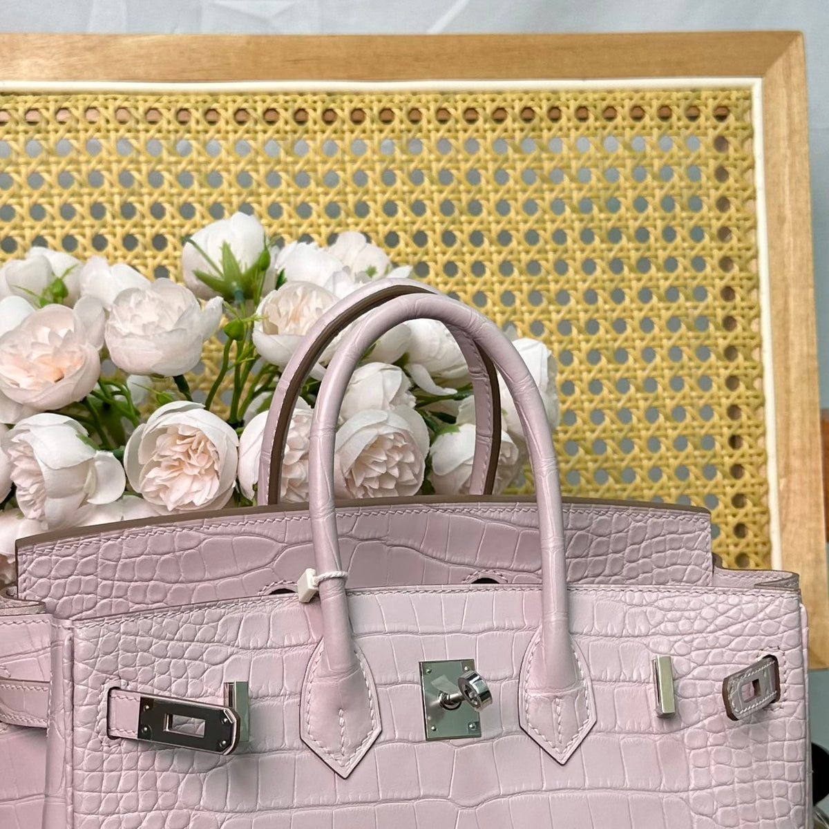 Hermes Birkin 25cm Sakura Pink Crocodile Leather Gold Hardware