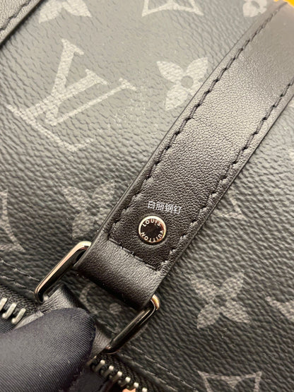 Louis Vuitton Keepall Bandoulière 25 Bag in Monogram Eclipse