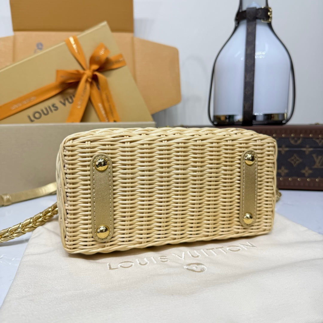 Louis Vuitton Capucines BB Wicker