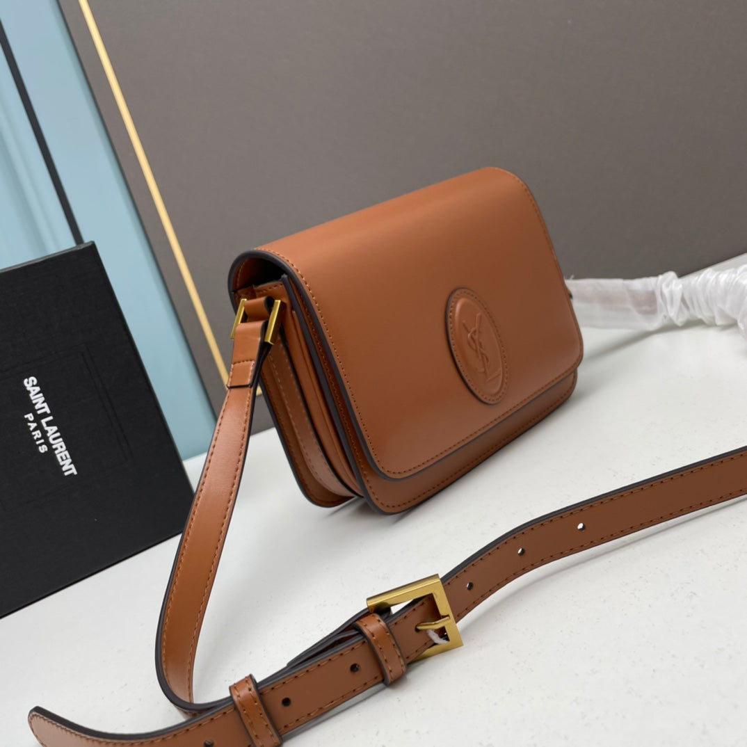 Saint Laurent Le 61 Saddle Shoulder Bag in Calfskin