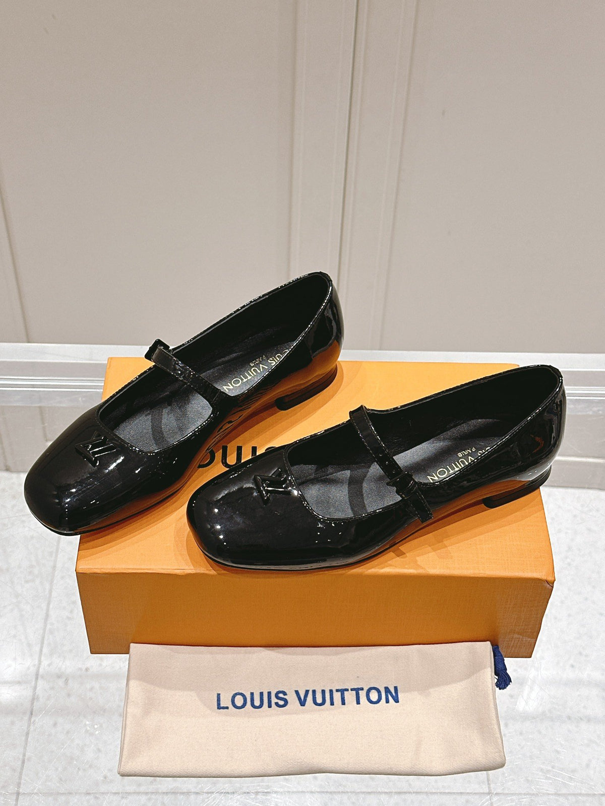 LV Women Black Patent Leather Mary Jane Loafers