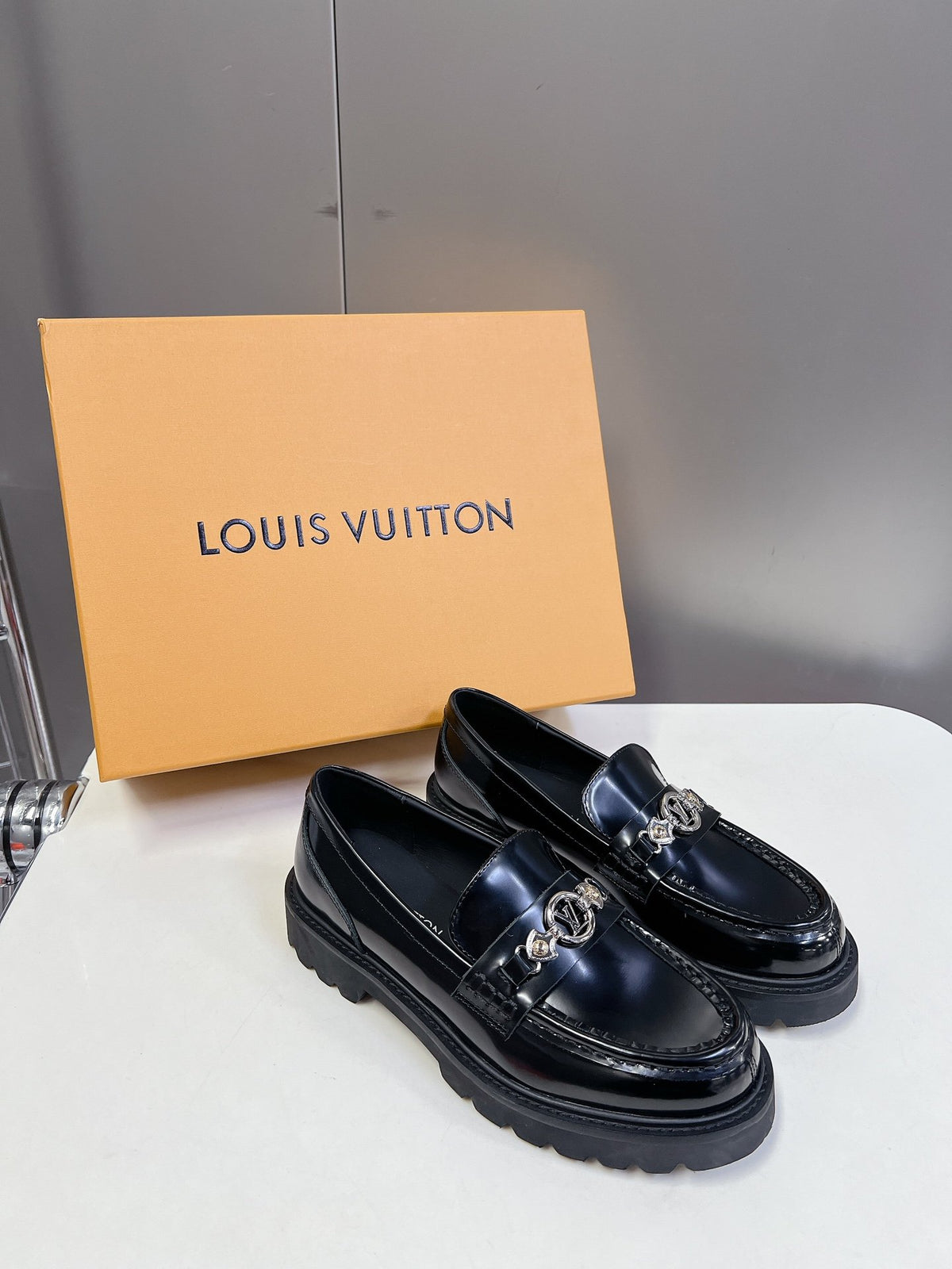LV Women Black Leather Loafers
