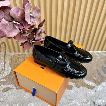 LV Women Black Patent Leather Loafers