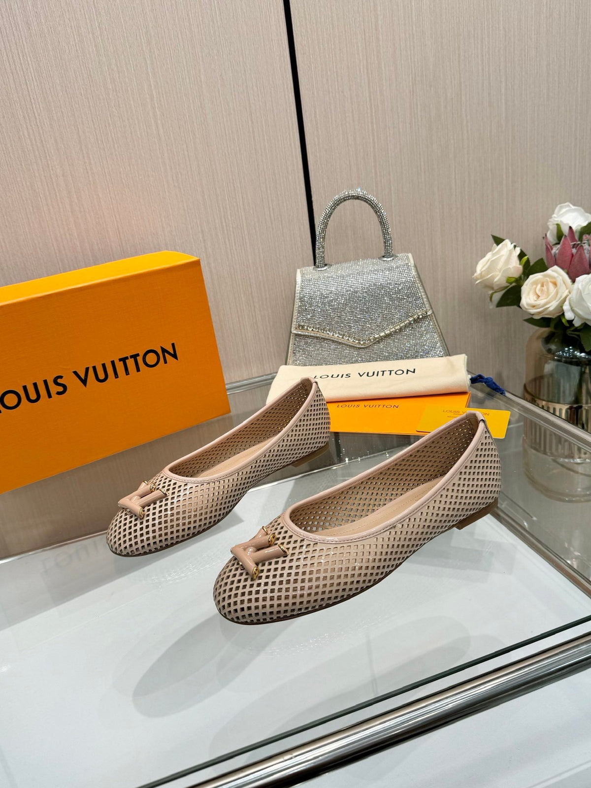 LV Women Beige Patent Leather Ballet Flats