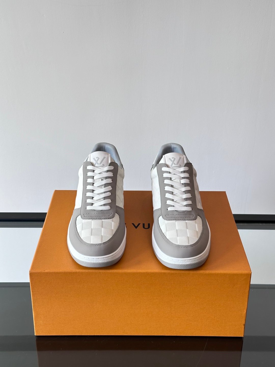 LV Men White And Gray Leather Sneakers