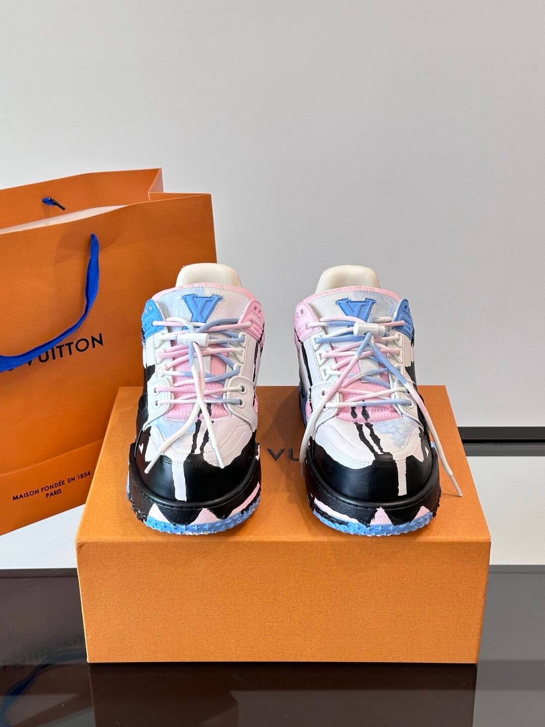 LV Men Blue Pink Black Leather Sneakers