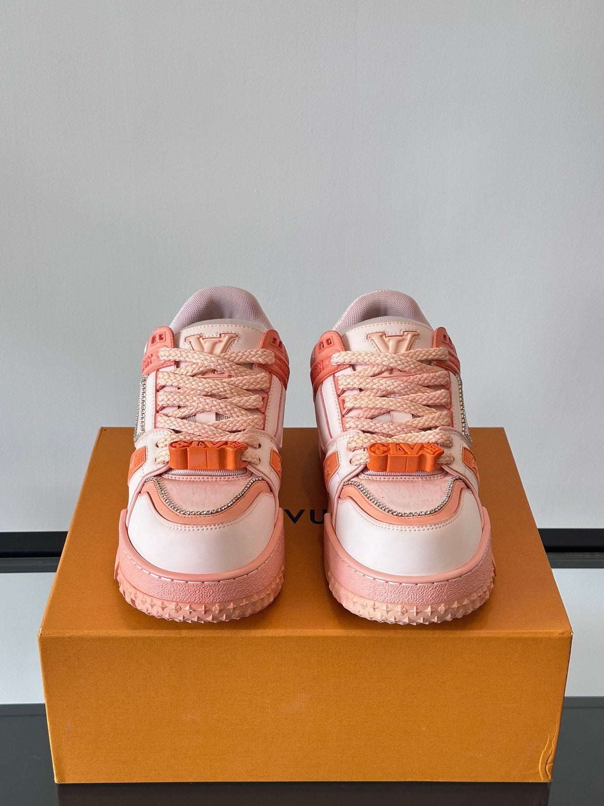 LV Men Pink Leather And Mesh Sneakers