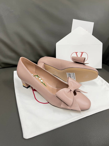Valentino Women Pink Leather Bow Detail Flats