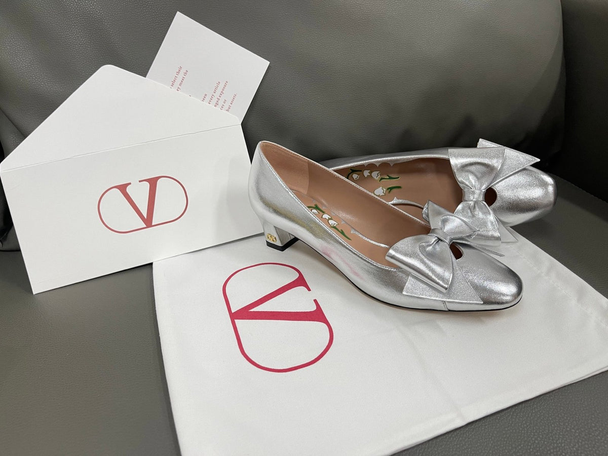 Valentino Women Silver Leather Bow Detail Flats