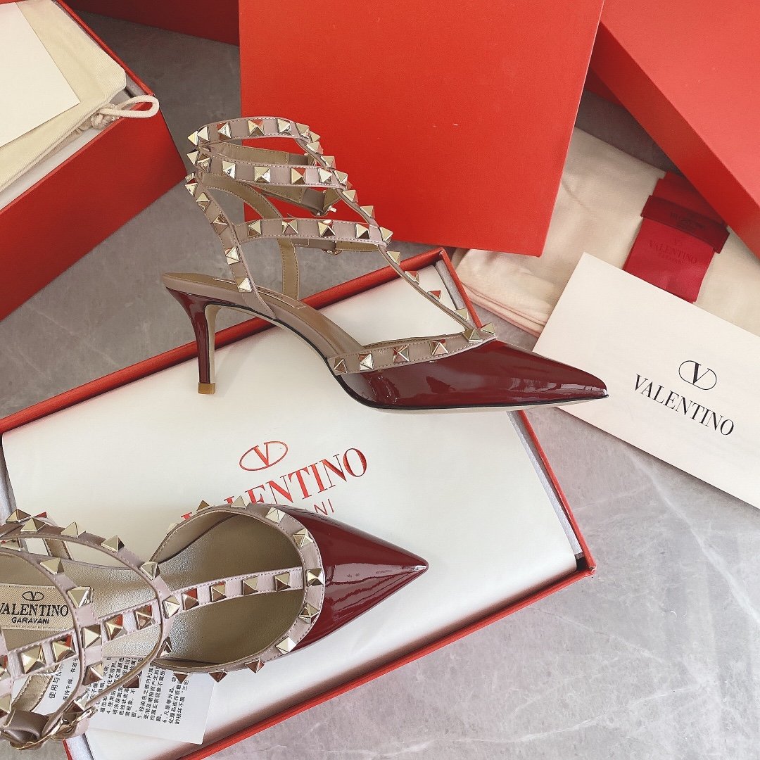 Valentino Women Red Patent Leather Rockstud Flats