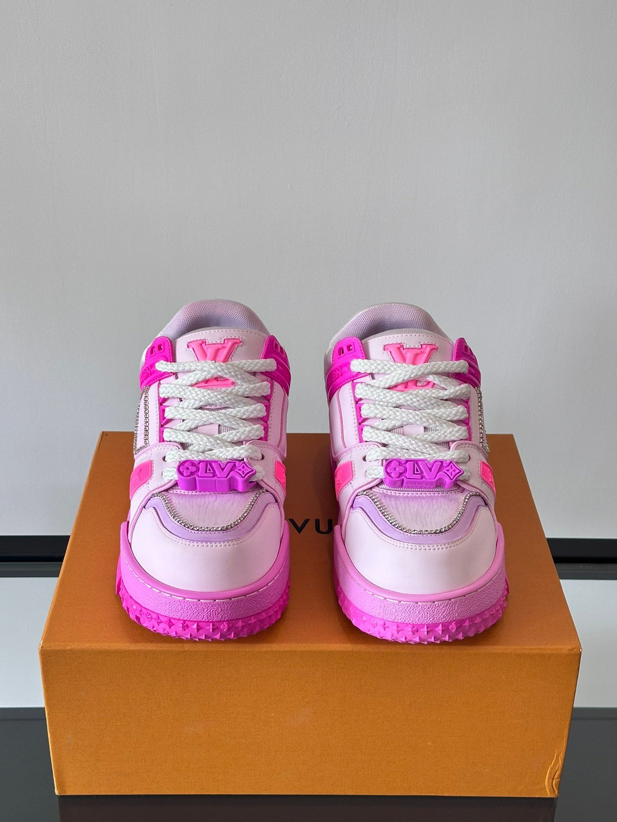 LV Men Pink Leather And Mesh Sneakers