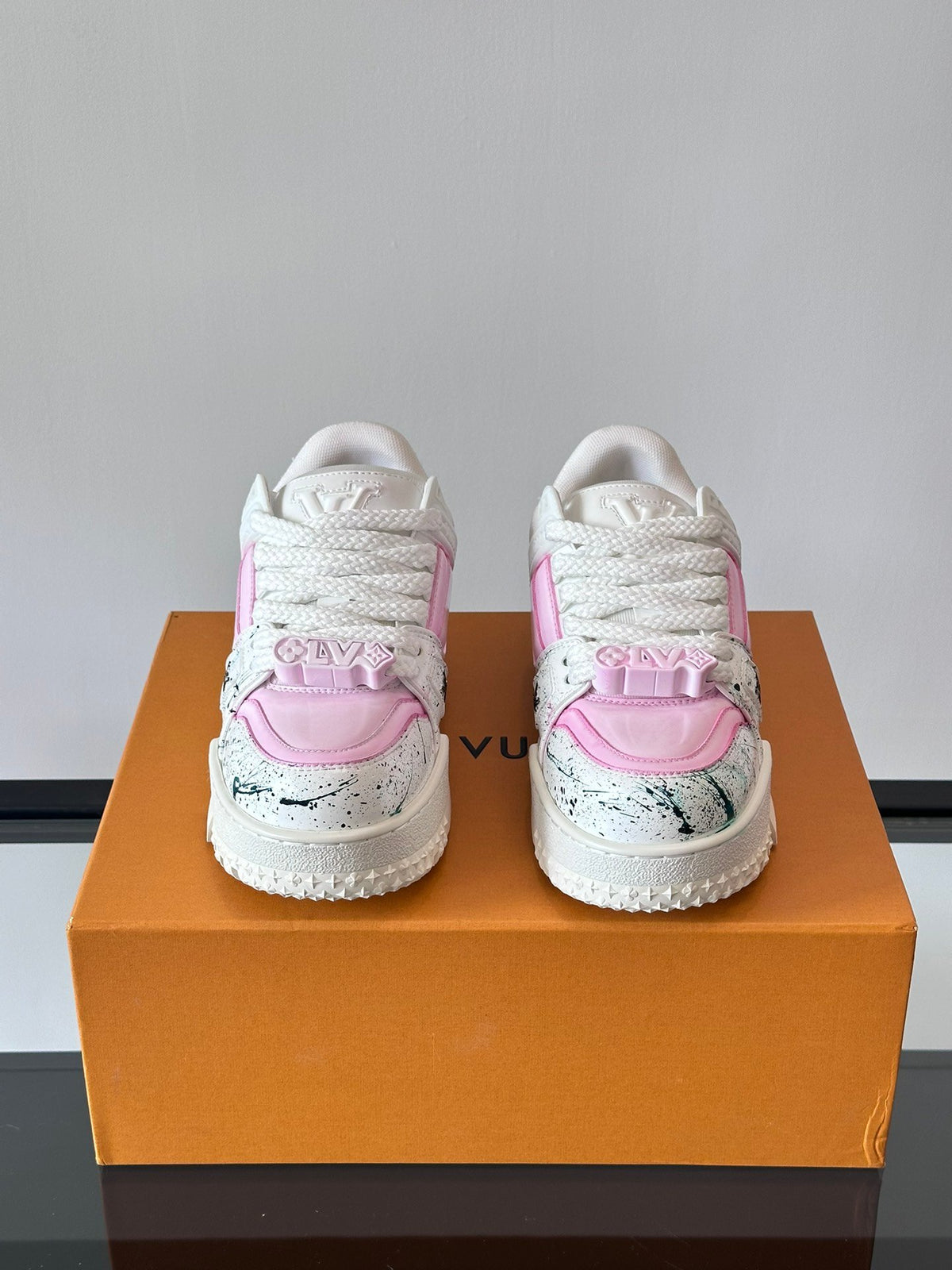 LV Men White Pink Leather Sneakers