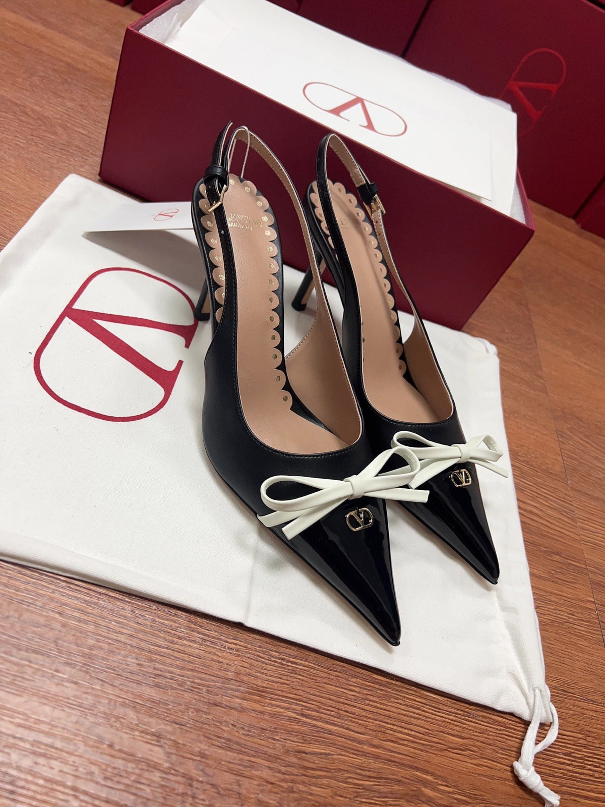 Valentino Women Black Patent Leather Bow Slingback Pumps