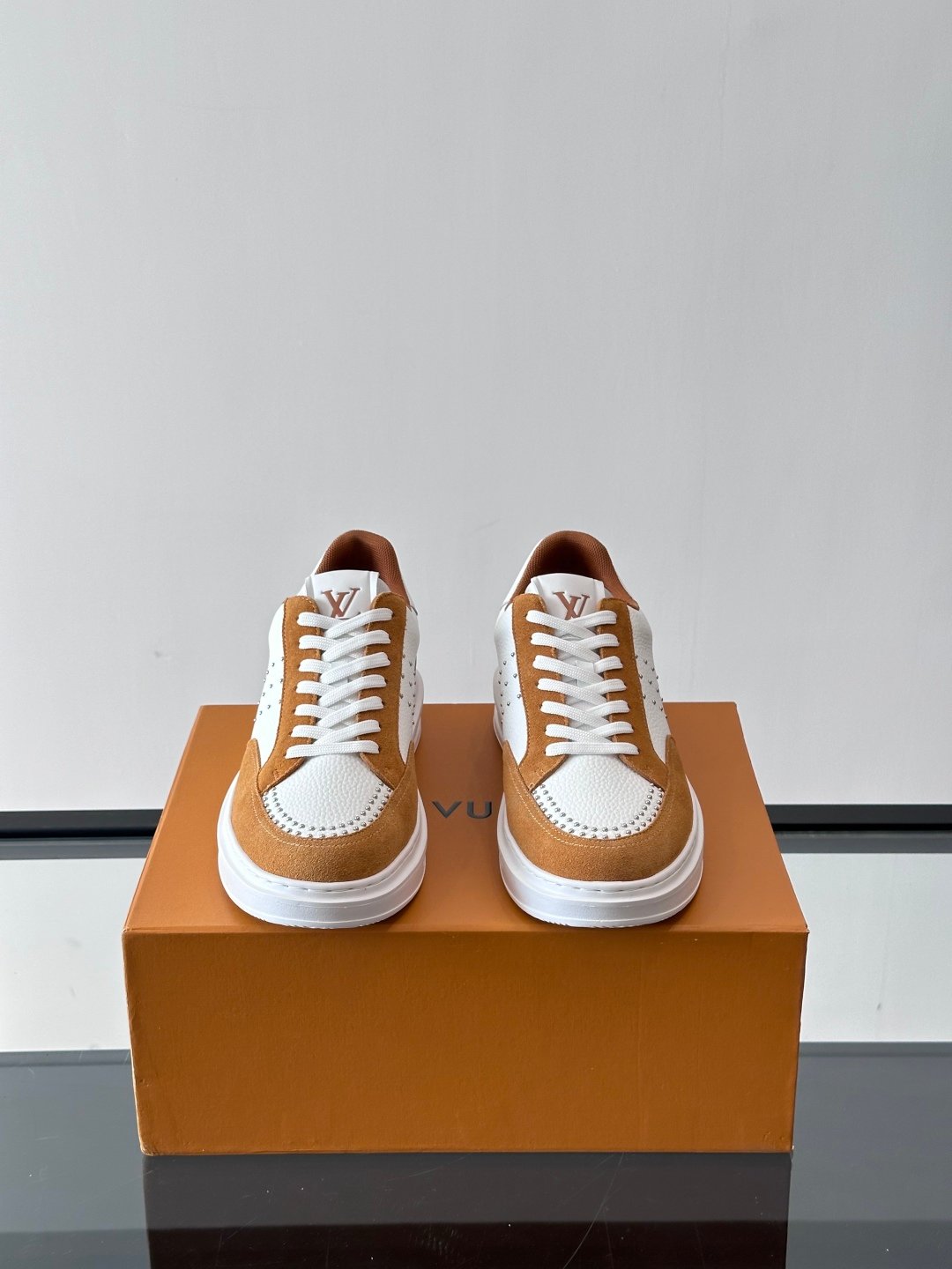 LV Men White Brown Suede Leather Sneakers