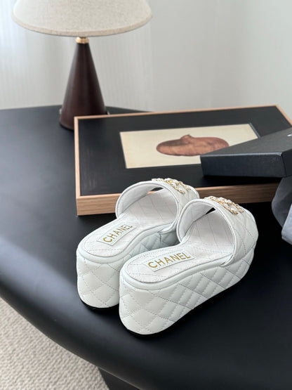Chanel Women White Quilted Leather Slides