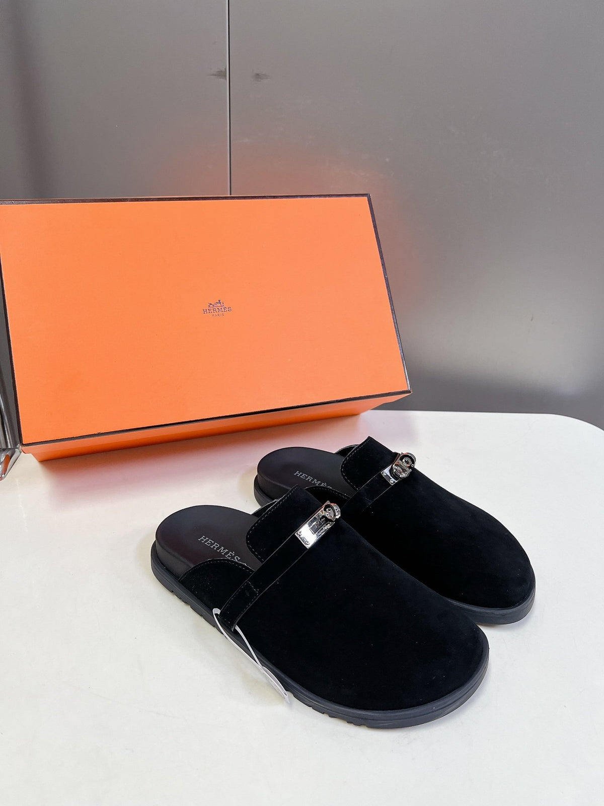 Hermes Women Black Suede Leather Slippers