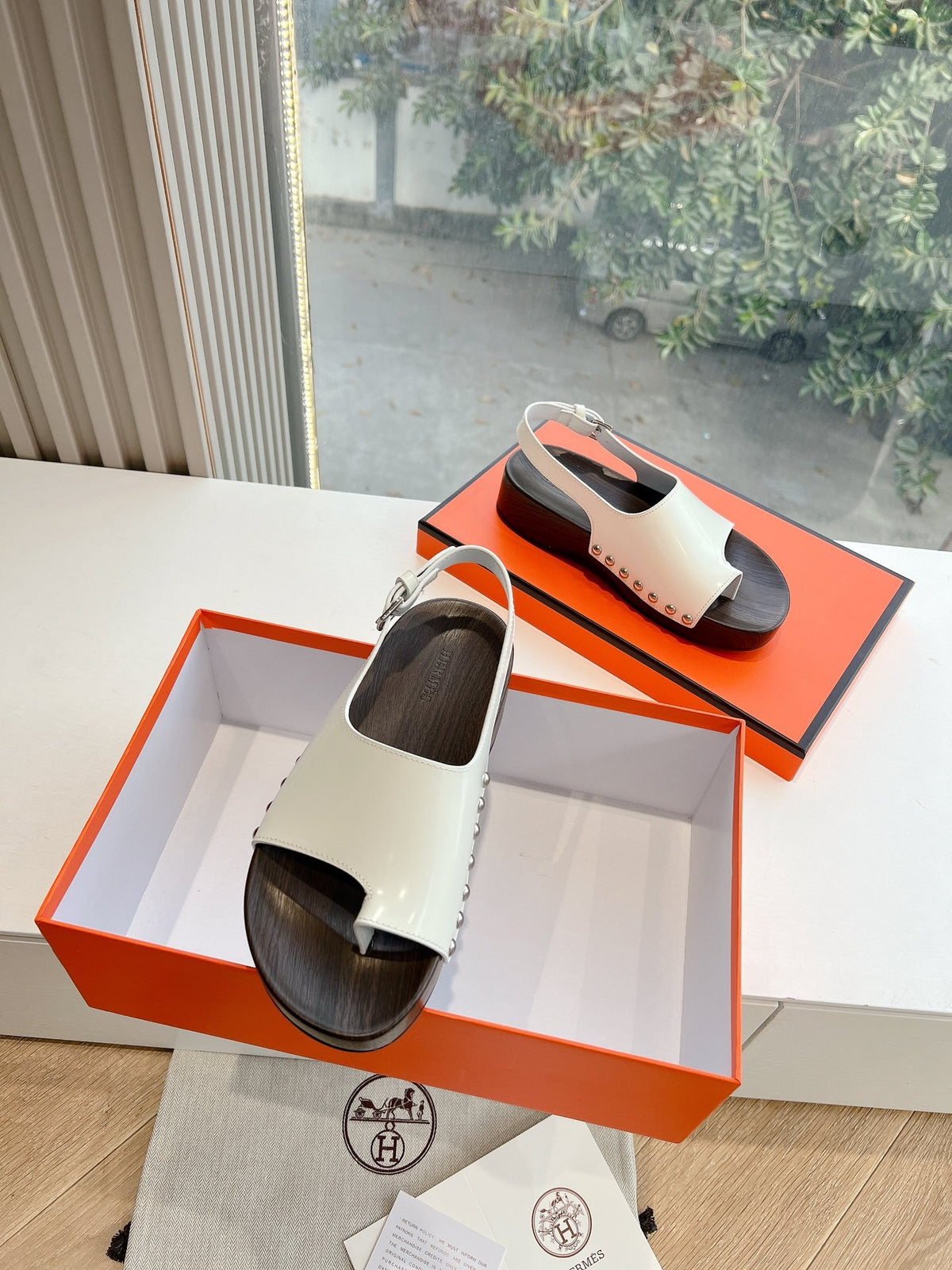 Hermes Women White Leather Wooden Sole Sandals