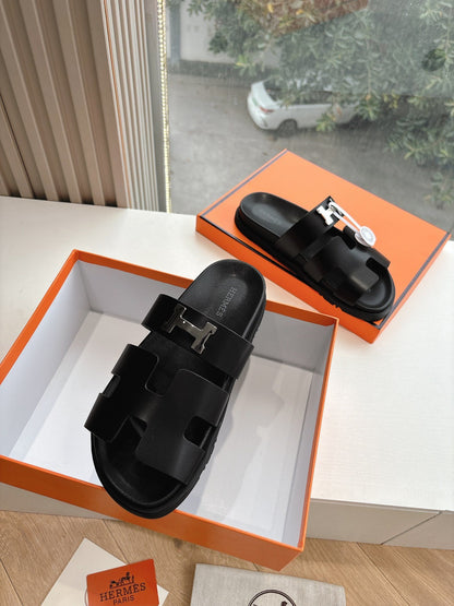 Hermes Women Black Leather Sandals
