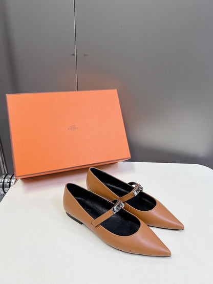 Hermes Women Tan Leather Pointed Toe Flats
