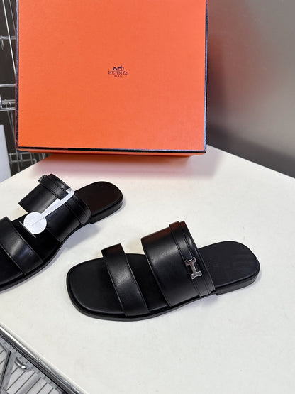 Hermes Women Black Leather Flat Sandals