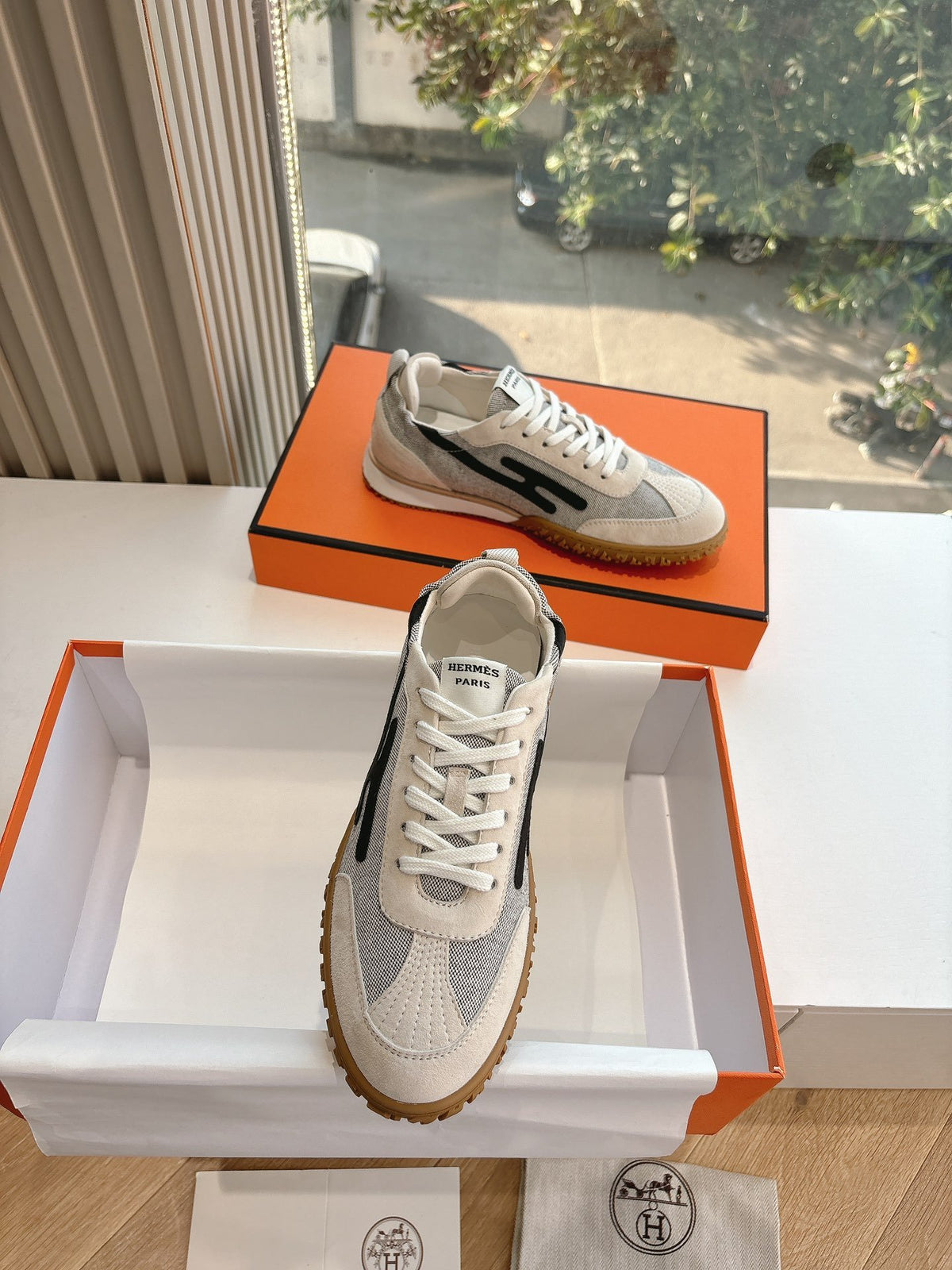 Hermes Women White Suede And Mesh Sneakers