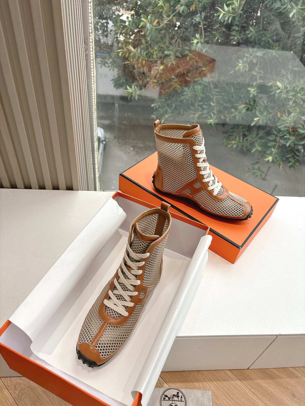 Hermes Women Beige Mesh And Brown Leather Sneakers