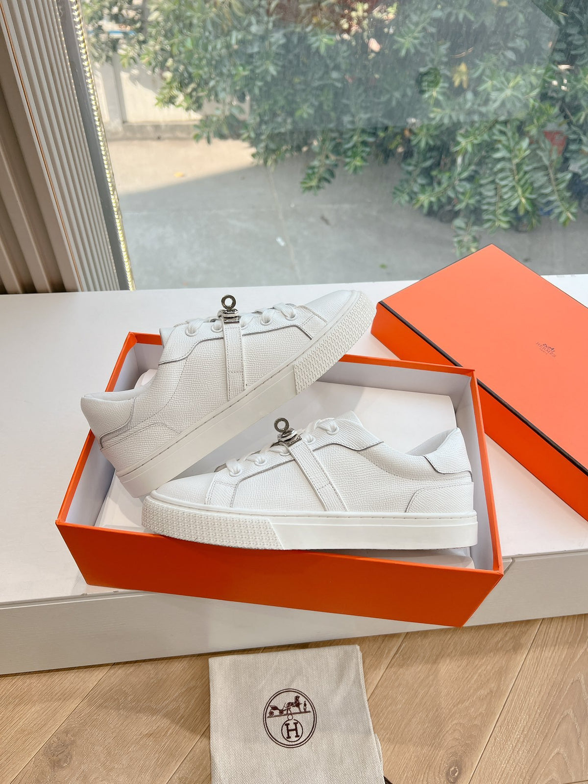 Hermes Women White Leather Sneakers