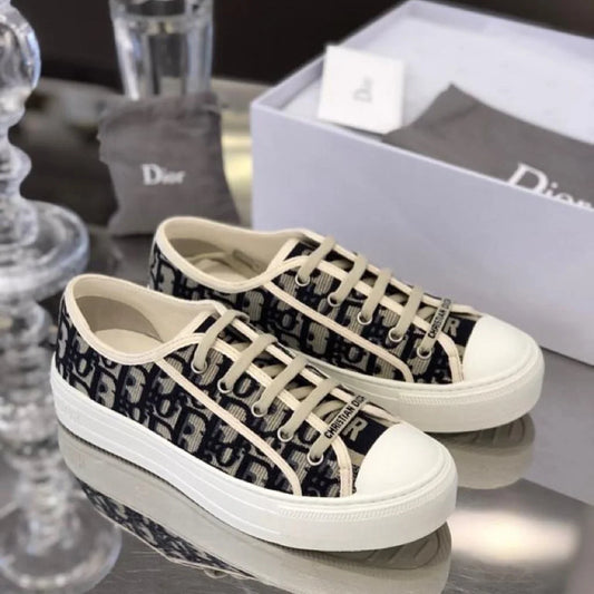 Walk’n’Dior Sneakers Oblique Embroidered