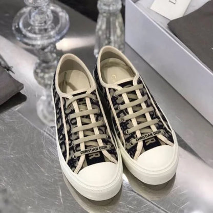 Walk’n’Dior Sneakers Oblique Embroidered