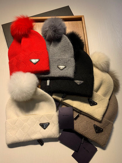 BEANIE HAT IN BISQUE BEIGE WOOL AND RABBIT FUR 361433