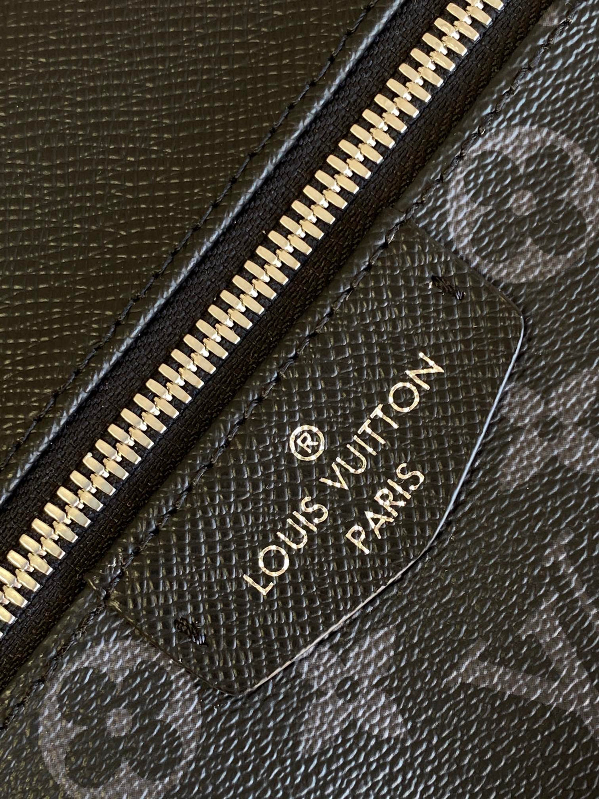 DISCOVERY BACKPACK 40 IN BLACK MONOGRAM CANVAS