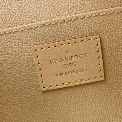 POCHETTE COSMÉTIQUE PM 19 IN BROWN MONOGRAM CANVAS