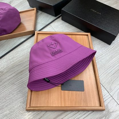 BUCKET HAT IN PURPLE RE-NYLON 234100