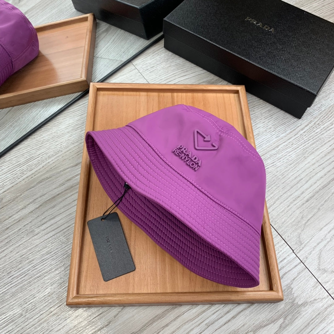 BUCKET HAT IN PURPLE RE-NYLON 234100