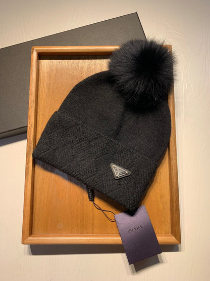BEANIE HAT IN BLACK WOOL AND RABBIT FUR 361438
