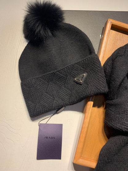 BEANIE HAT IN BLACK WOOL AND RABBIT FUR 361438