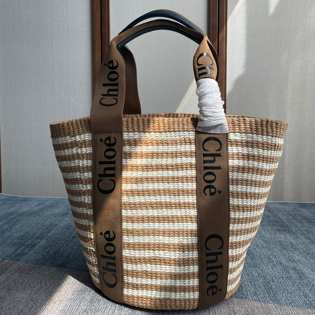 LAGRE WOODY TOTE BAG 48 IN BROWN AND WHITE FIBERS BROWN WEBBING BLACK CALFSKIN