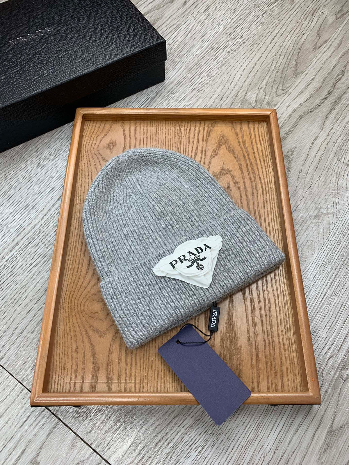 BEANIE HAT IN PALE GRAY WOOL 431360