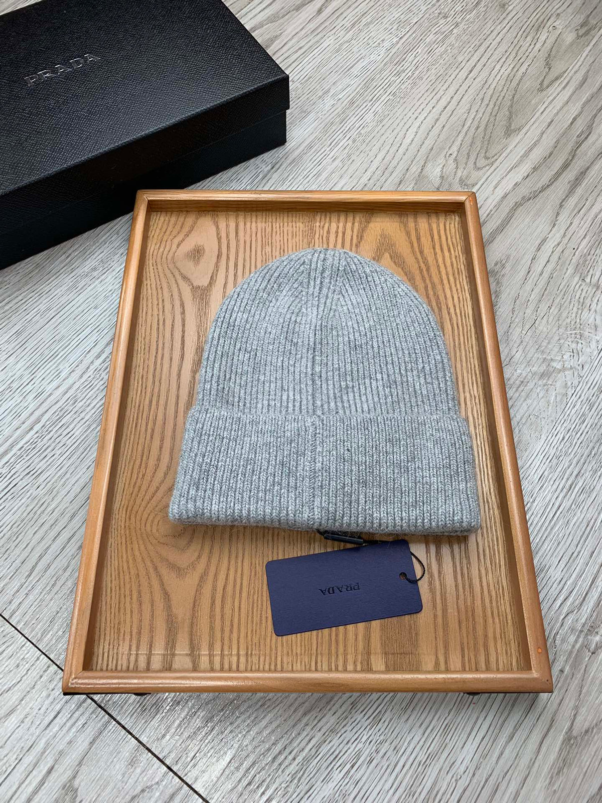 BEANIE HAT IN PALE GRAY WOOL 431360