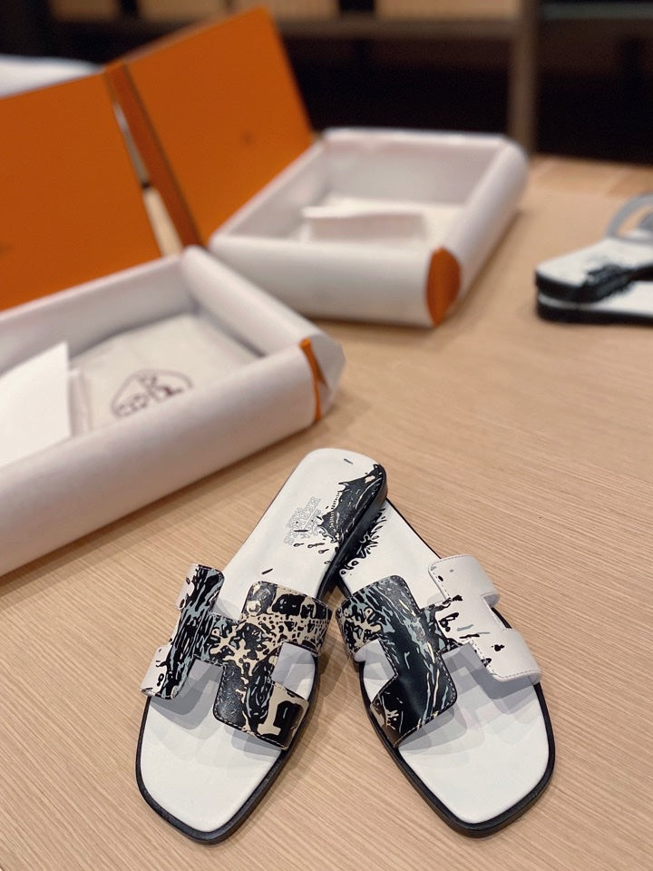 0RAN SANDALS IN WHITE MIX COLORFUL CALFSKIN