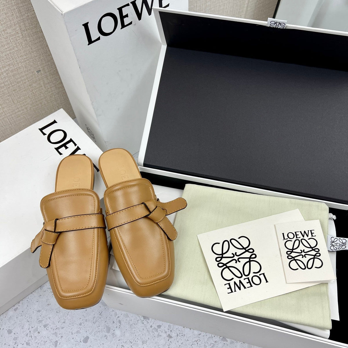 LW GATE BELTED MULE CAMEL CALFSKIN
